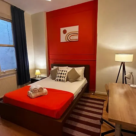 In Great Location In Kadikoy Seaside W. Amazing Shared Terrace Lägenhetshotell *