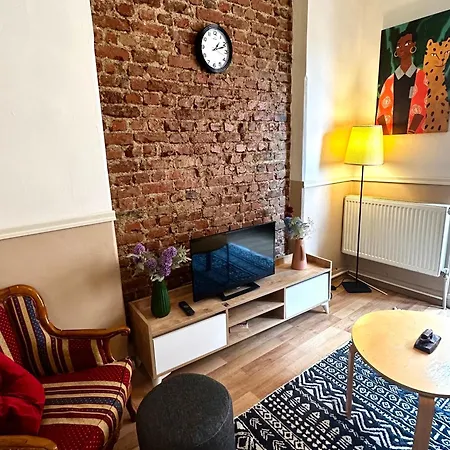 In Great Location In Kadikoy Seaside W. Amazing Shared Terrace